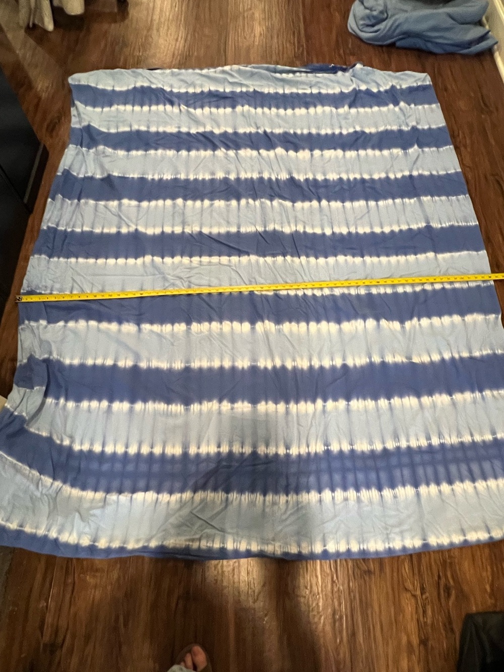 Pottery Barn Kids Tie Dye Blue and White Striped Twin Duvet Cover - Picture 6 of 11
